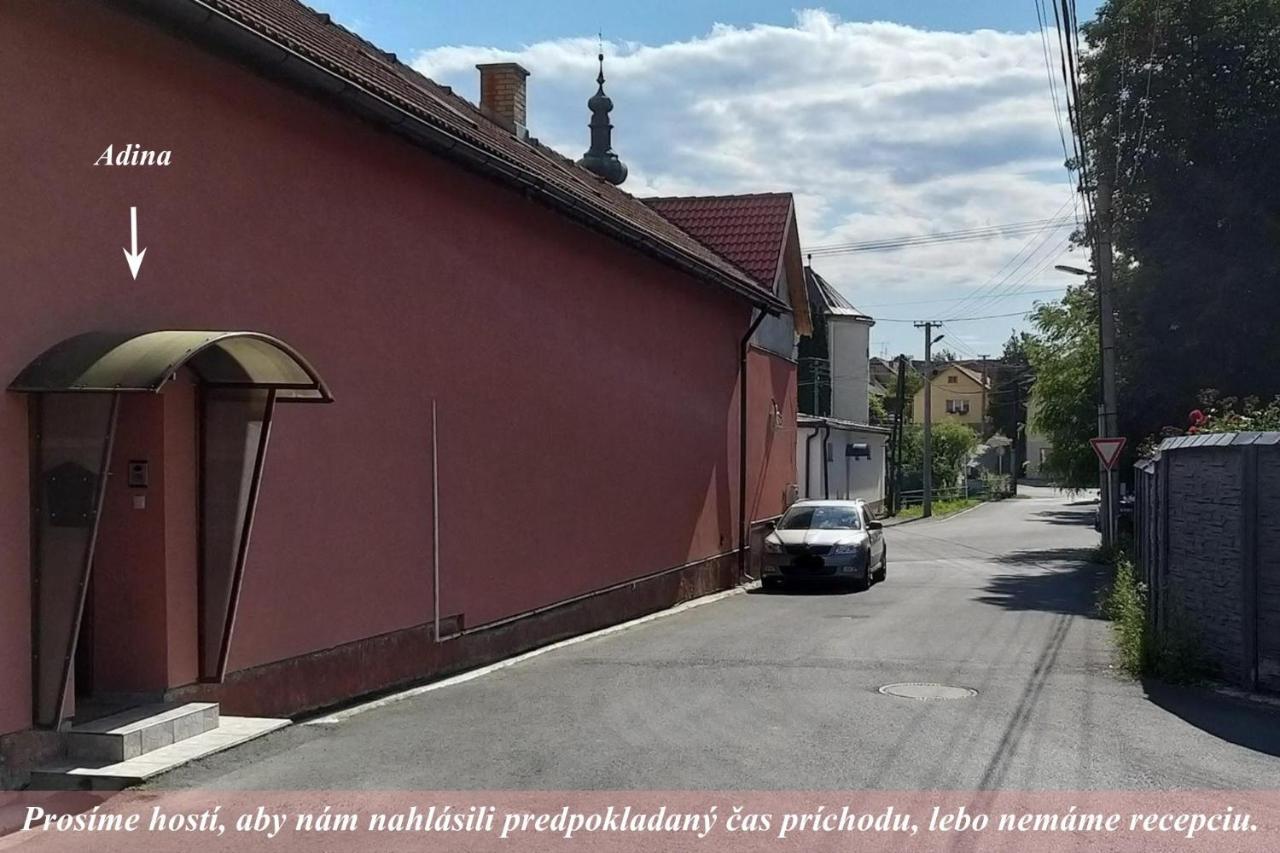 Ubytovanie Adina Poltar 外观 照片